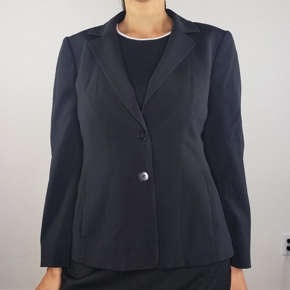 Ann Taylor Black Blazer size 4 Petite - Picture 1 of 4